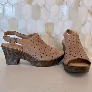 Born Sandals NWOT
